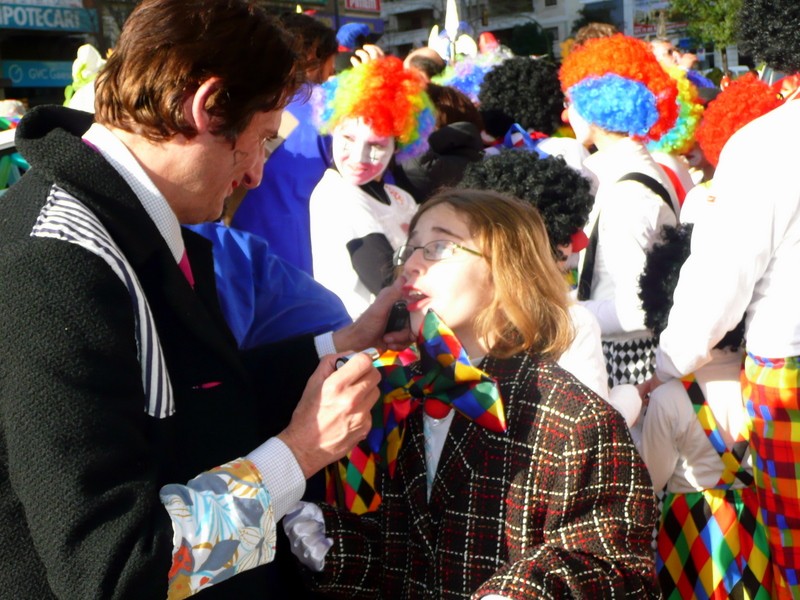 Retoques previos al desfile de Carnaval