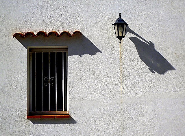 LUMINOSIDAD.....CON SOMBRAS ALARGADAS