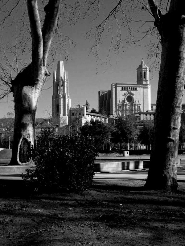 GIRONA......MENAMORA