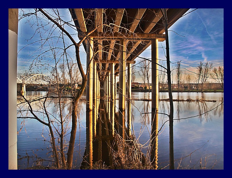 bajo el puente del Alagn