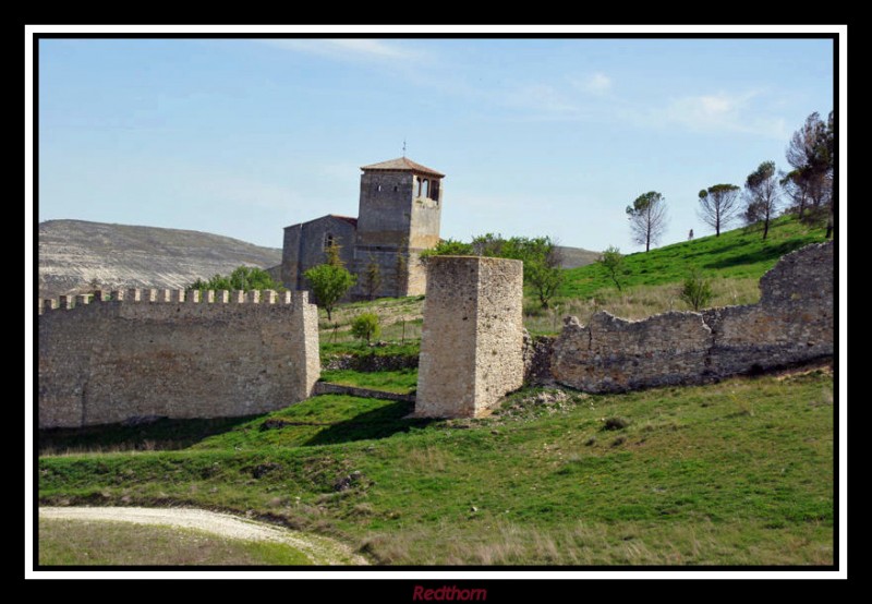 Murallas e iglesia de San Miguel