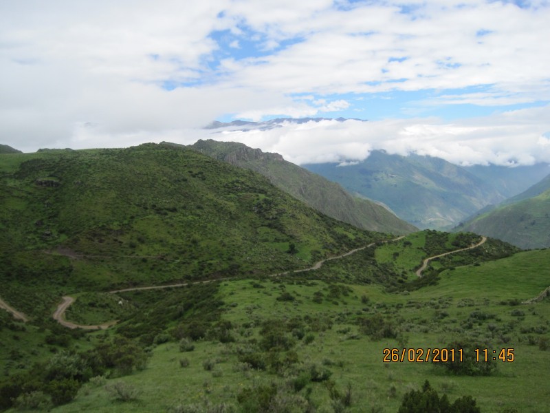 CARRETERA EN LAS ALTURAS