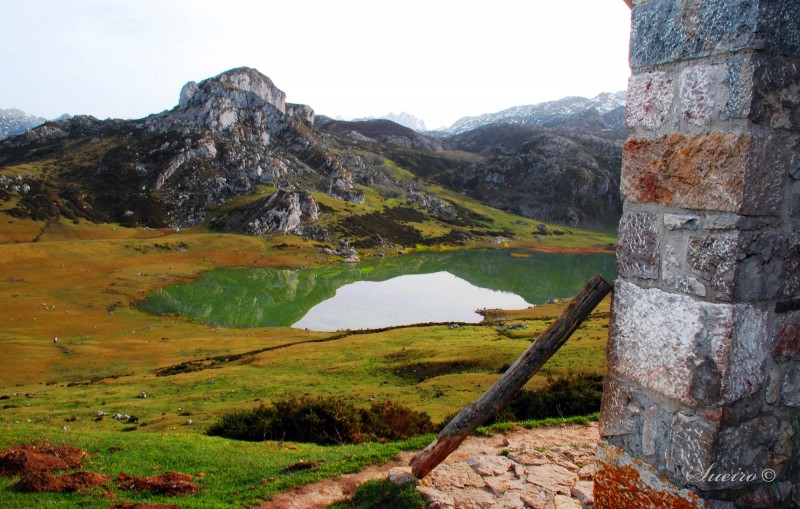 lago encina