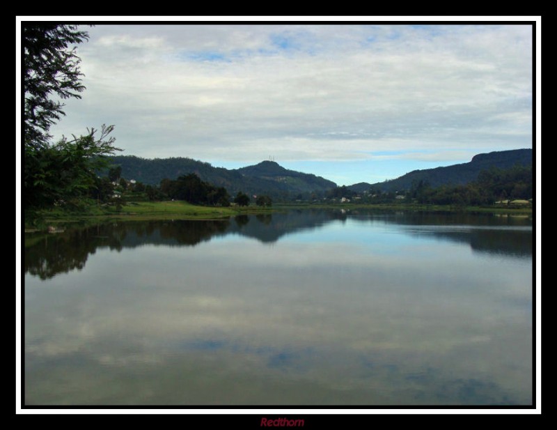 Lago de montaa Gregory