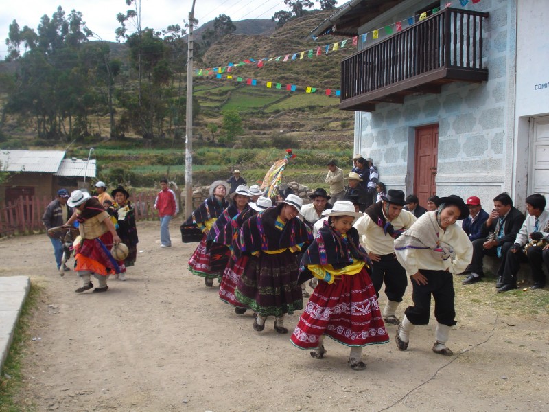 DANZA EL QUIULLO DE CHAUCA