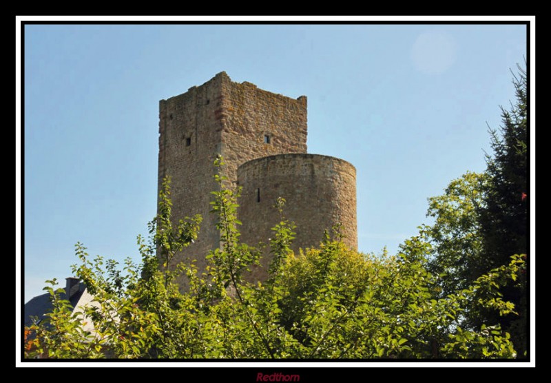 Dos torreones aislados en Udelange