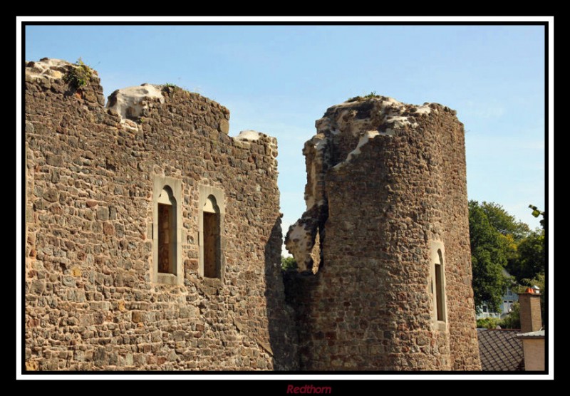 Muros exteriores castillo de Udelange