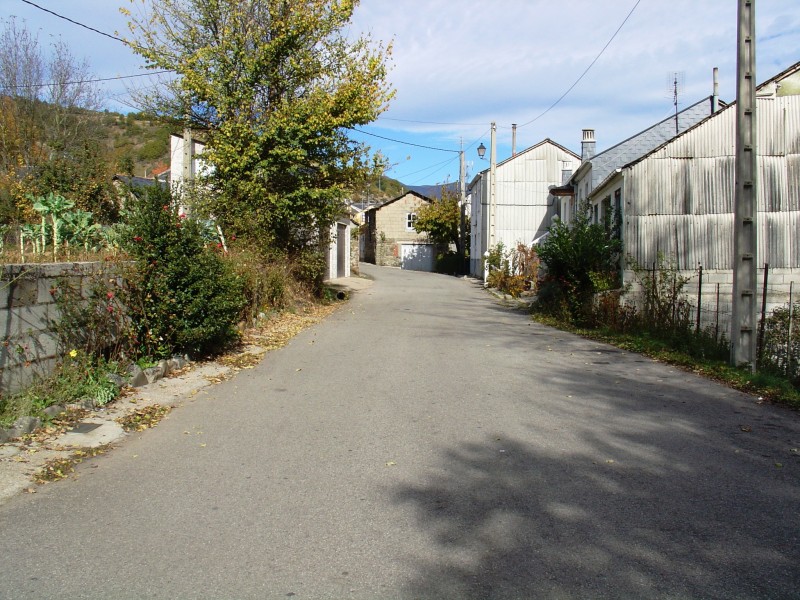 AVENIDA DEL BIERZO (2)