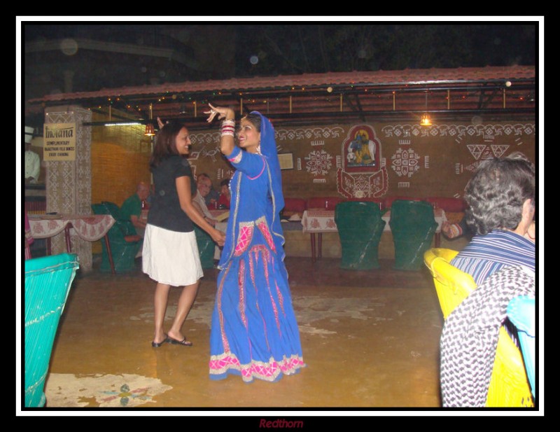 Aprendiendo las danzas indias