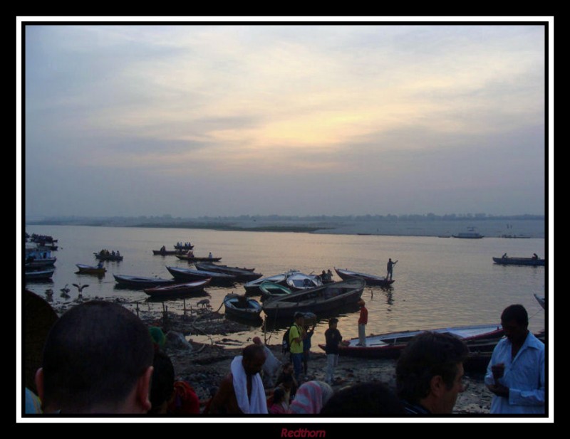 Orillas del Ganges al amanecer