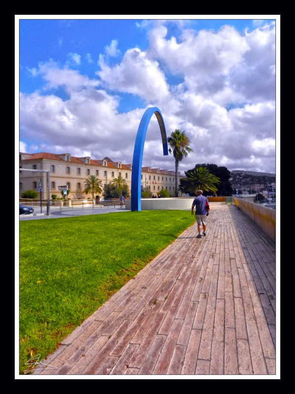 Perspectiva sobre la muralla de Carlos III