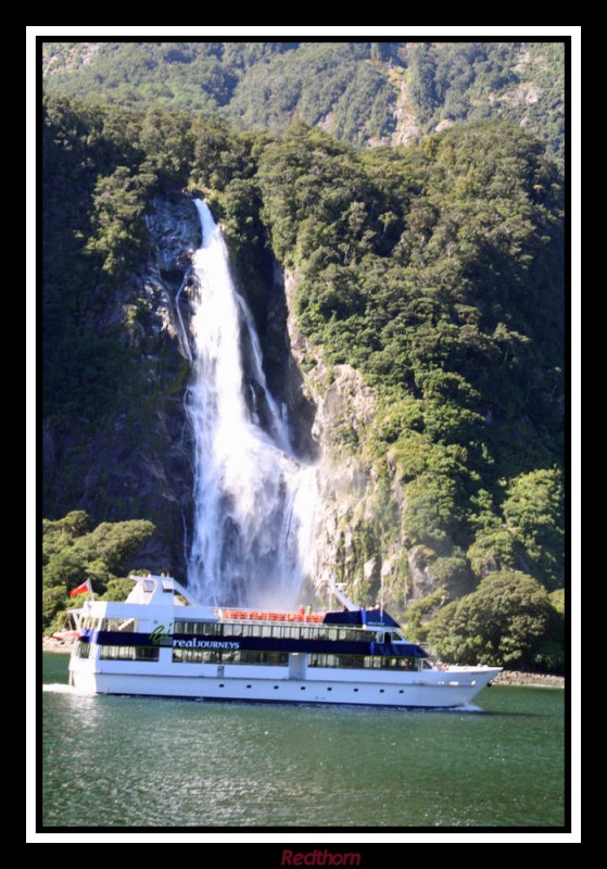 Cascada directa al fiordo