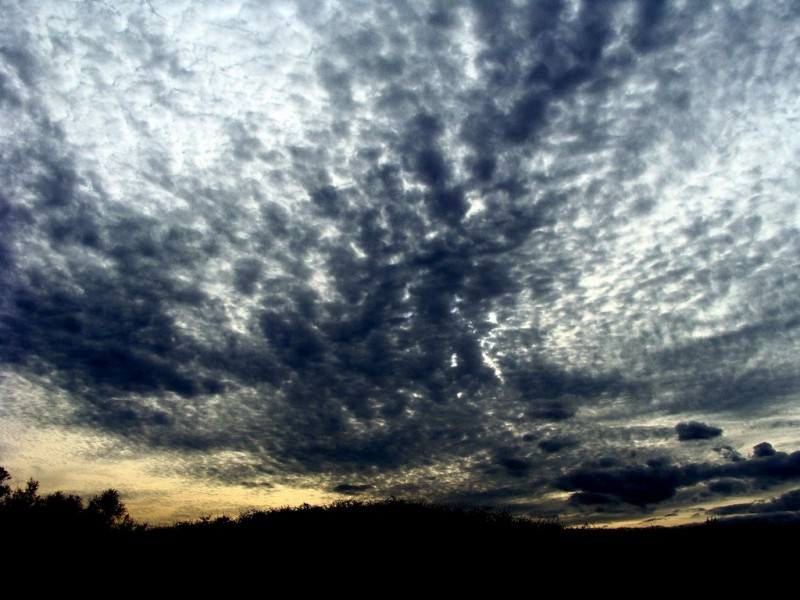 Contraluz nubes