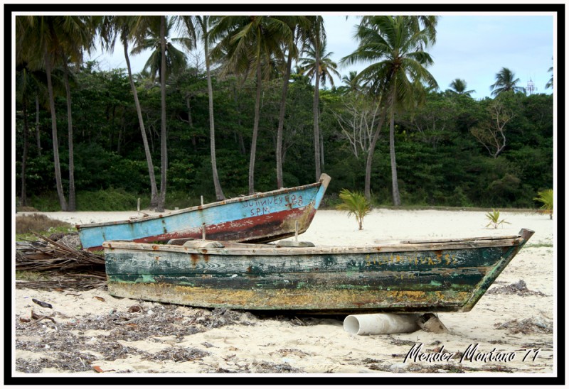 barcas en el mar