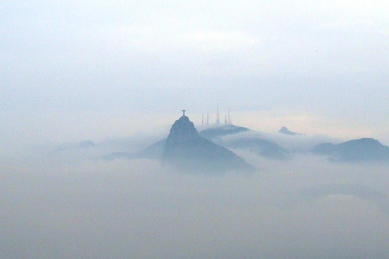 Cristo entre nubes