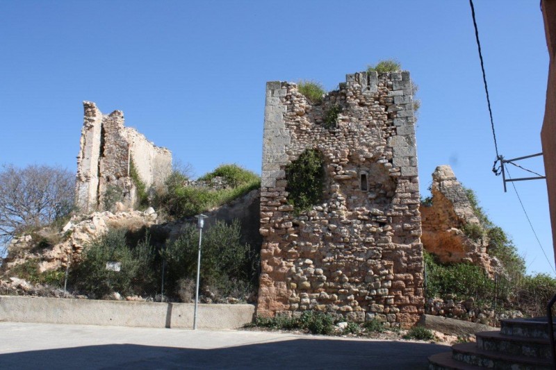 CASTELL DE GARIDELLS.  EL CAMP SOBIR. TARRAGONA. CATALUNYA. LA PEDRERA DELS TAMARIT .