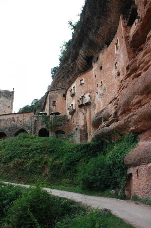 El Puig de la Bauma o Balma.Mura.Valls del Montcau.Bages