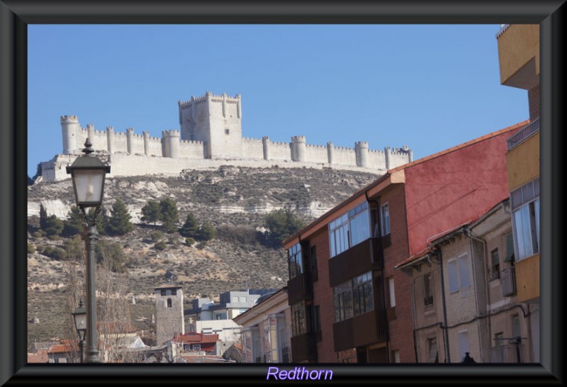 El castillo visto desde la villa de Peafiel