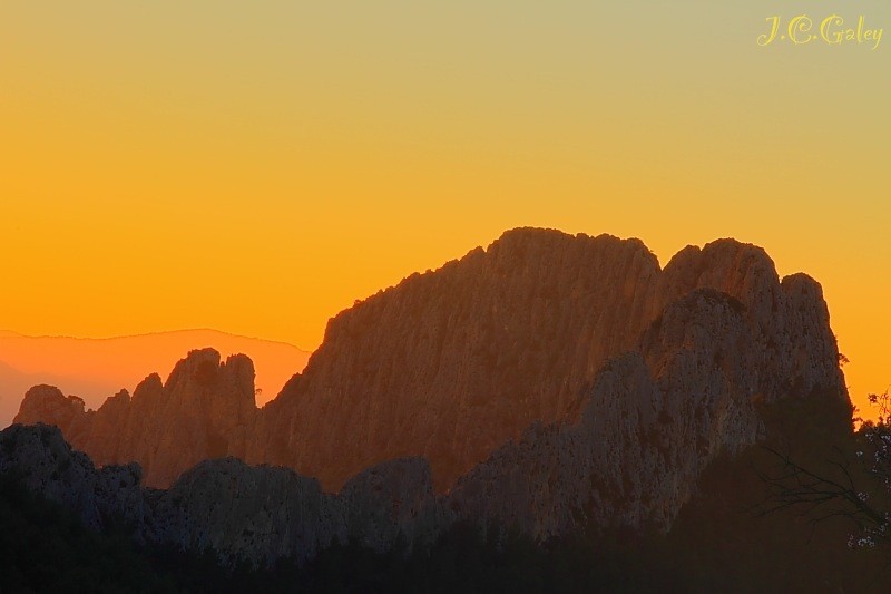 atardecer en les castelles