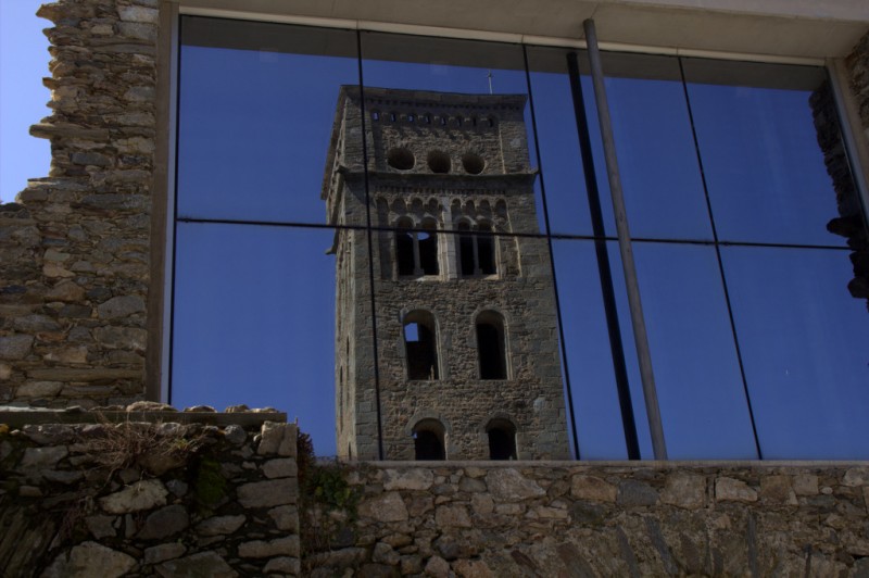 campanario reflejo