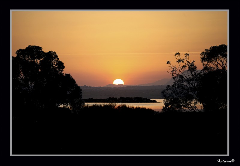 Anochece en las salinas