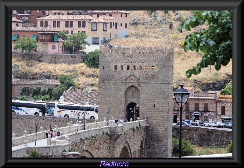 Puerta entrada al puente de Alcntara