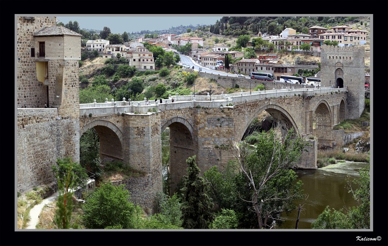 EL DICHOSO PUENTE