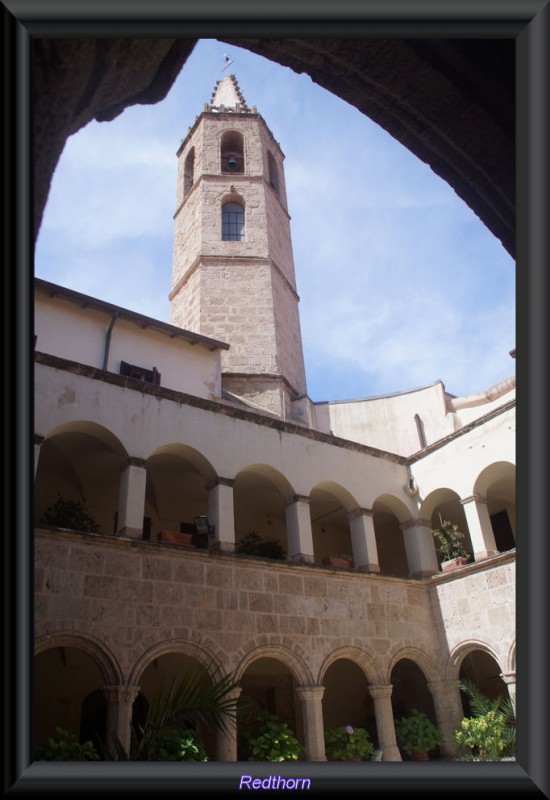 Campanario de San Francisco desde el claustro