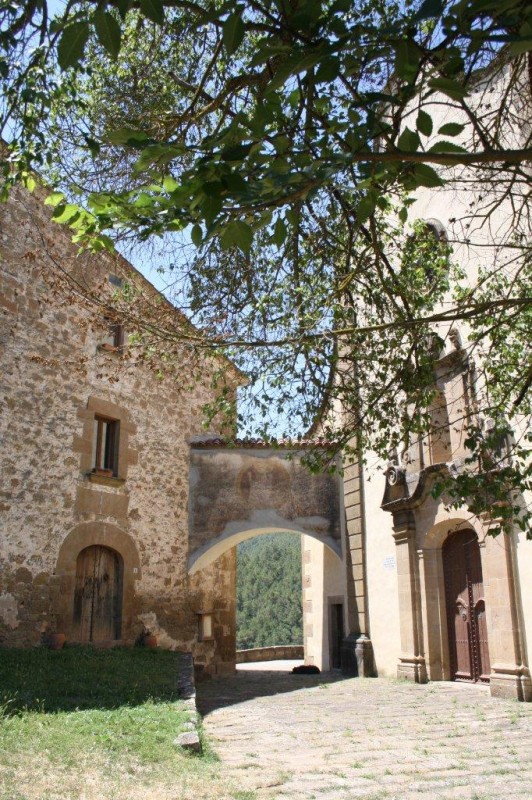 SANT PERE NOU DE MADRONA AL TERME DE PINELL DEL SOLSONS