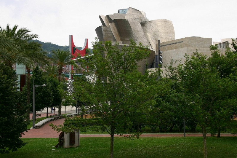 tras el verde