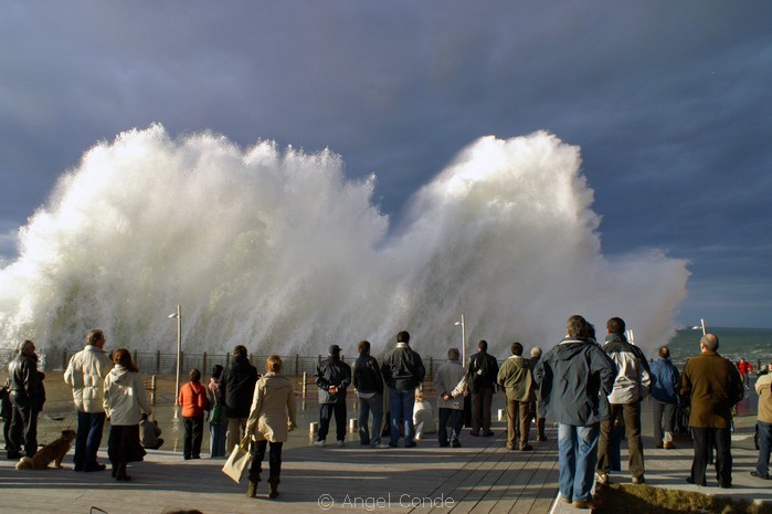 mar a dentro