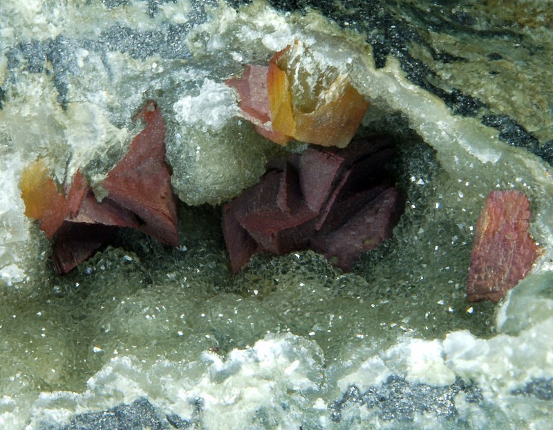 Sideritas en Calcedonias