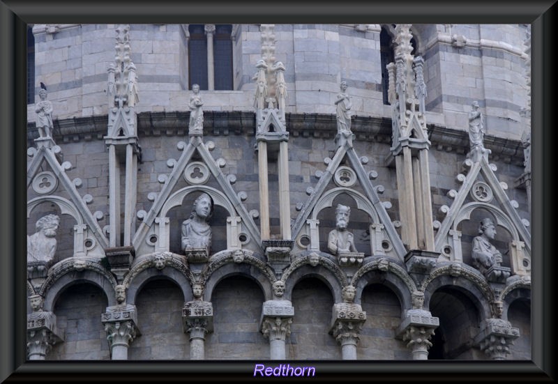 Representacin de los Apstoles en el Baptisterio