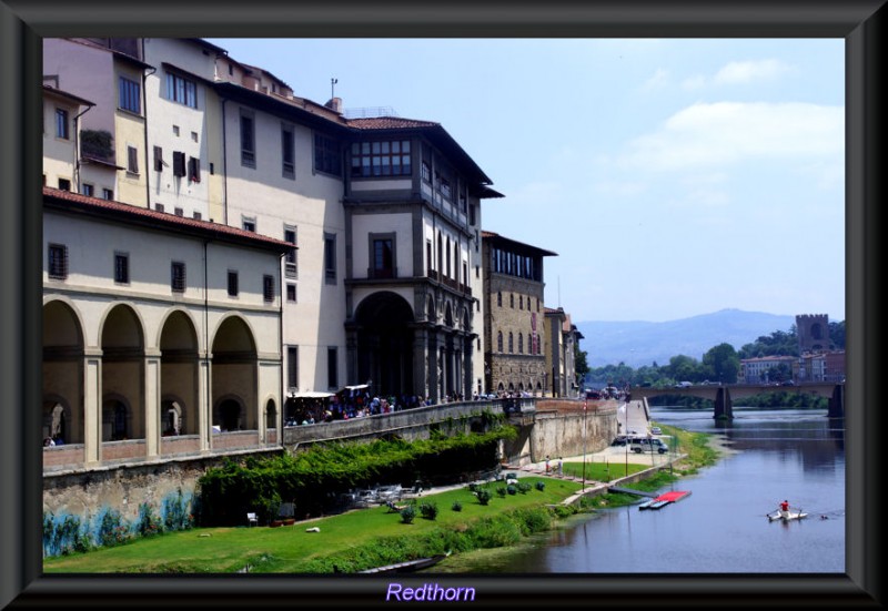 El ro Arno a su paso por Florencia