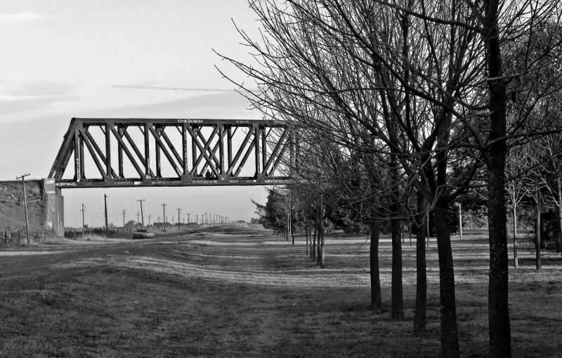 TACITURNO PUENTE