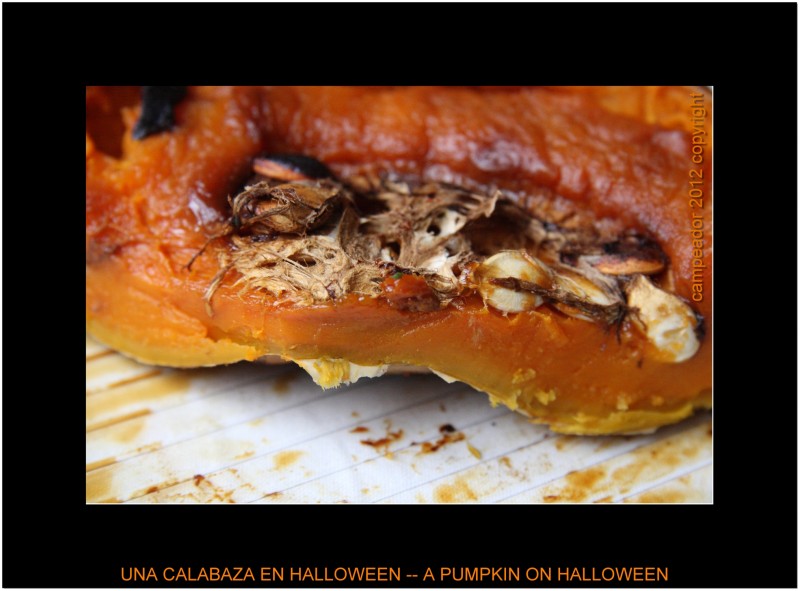 una calabaza en Halloween -- a pumpkin on Halloween.  Picture by Mario Cid (Campeador).