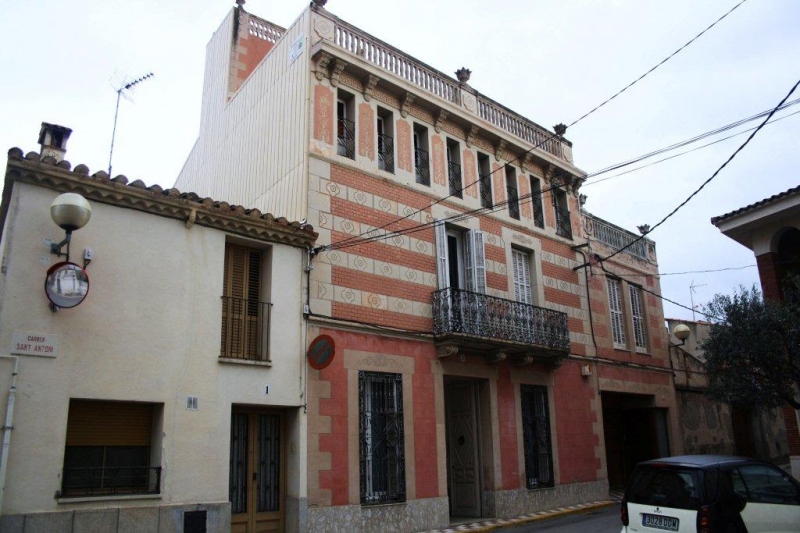 EDIFICIS SINGULARS DE SENTMENAT
