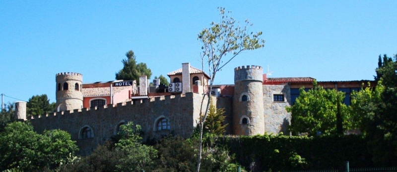 MAS GUANTERES O GONTERES DE VILADECAVALLS.