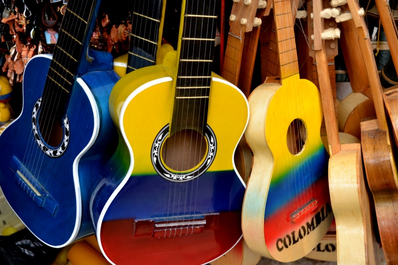 GUITARRAS