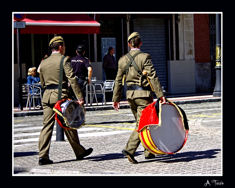 Con la musica a otra parte