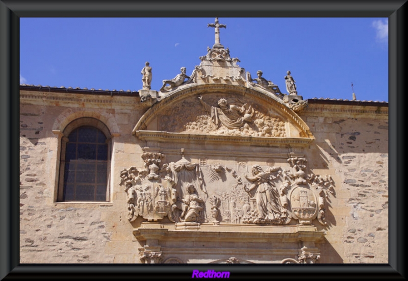 Fachada del convento de las Carelitas en Alba de Tormes