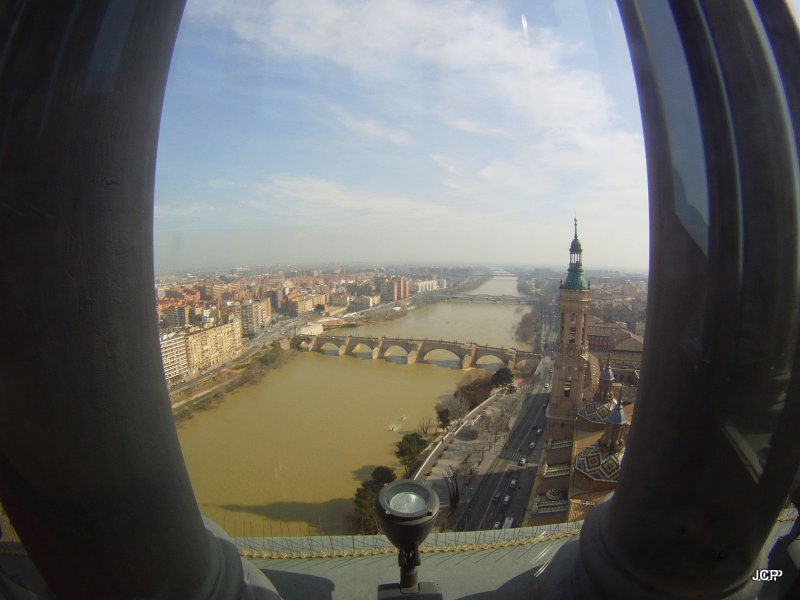 El Ebro y Puente de Piedra