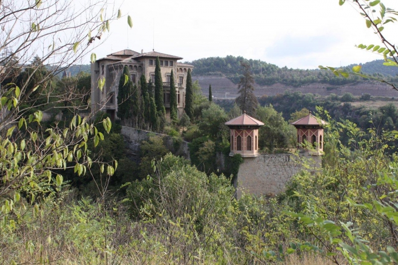 LA TORRE DE LAMO DE LA COLONIA PONS A PUIG-REIG