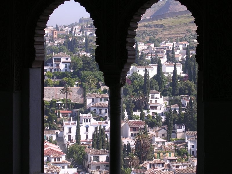 El Albaycn a travs de la Alhambra