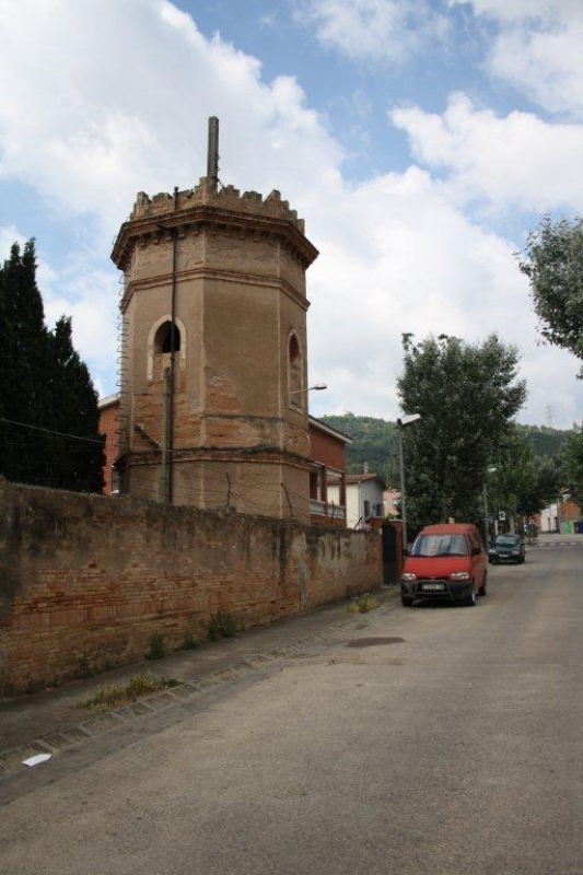 TORRE DE L\'AIGUA DE LA CASA DE LA MARQUESA DE CORNELL