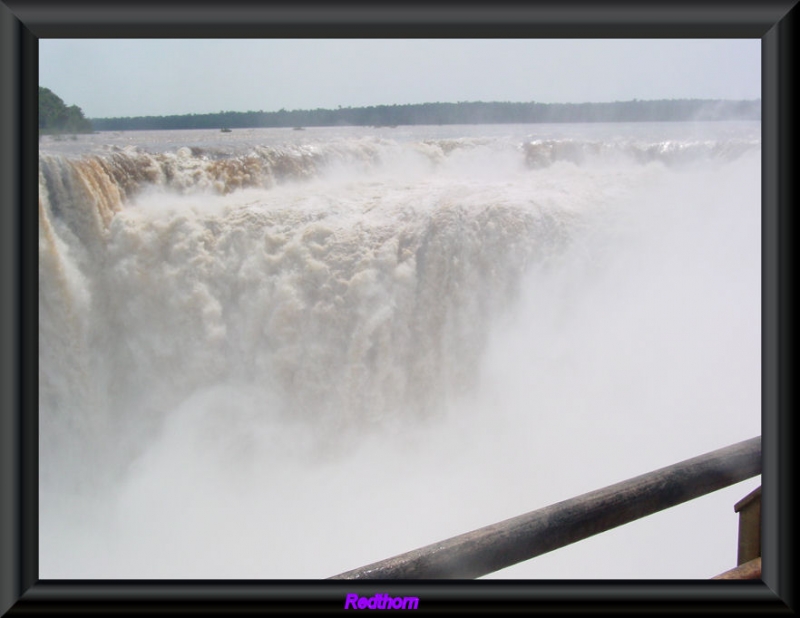 El torbellino de las cataratas del Iguaz