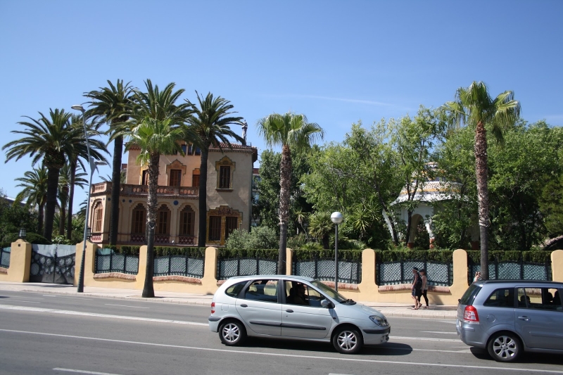 EL PALAU DESTIU DE CIRIAC BONET ESCARRER A SALOU. TARRAGONS