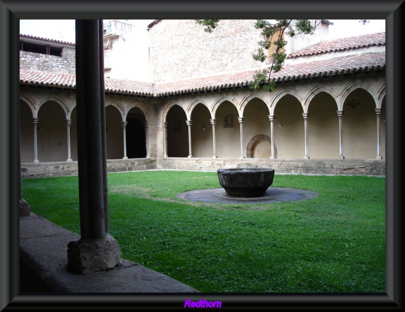 Claustro del Monasterio de San Juan de las Abadesas