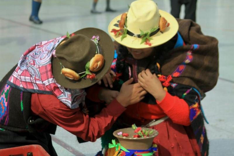 vestimenta e indumentaria de la sierra de Huaral