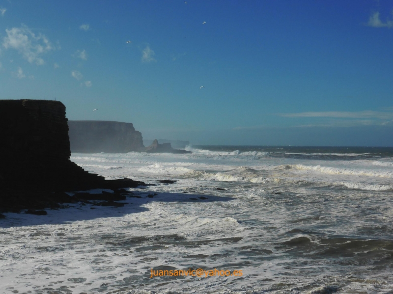 Mar brava en Galizano